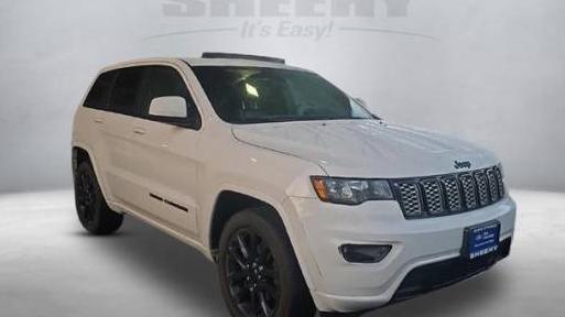 JEEP GRAND CHEROKEE 2018 1C4RJFAG1JC267635 image